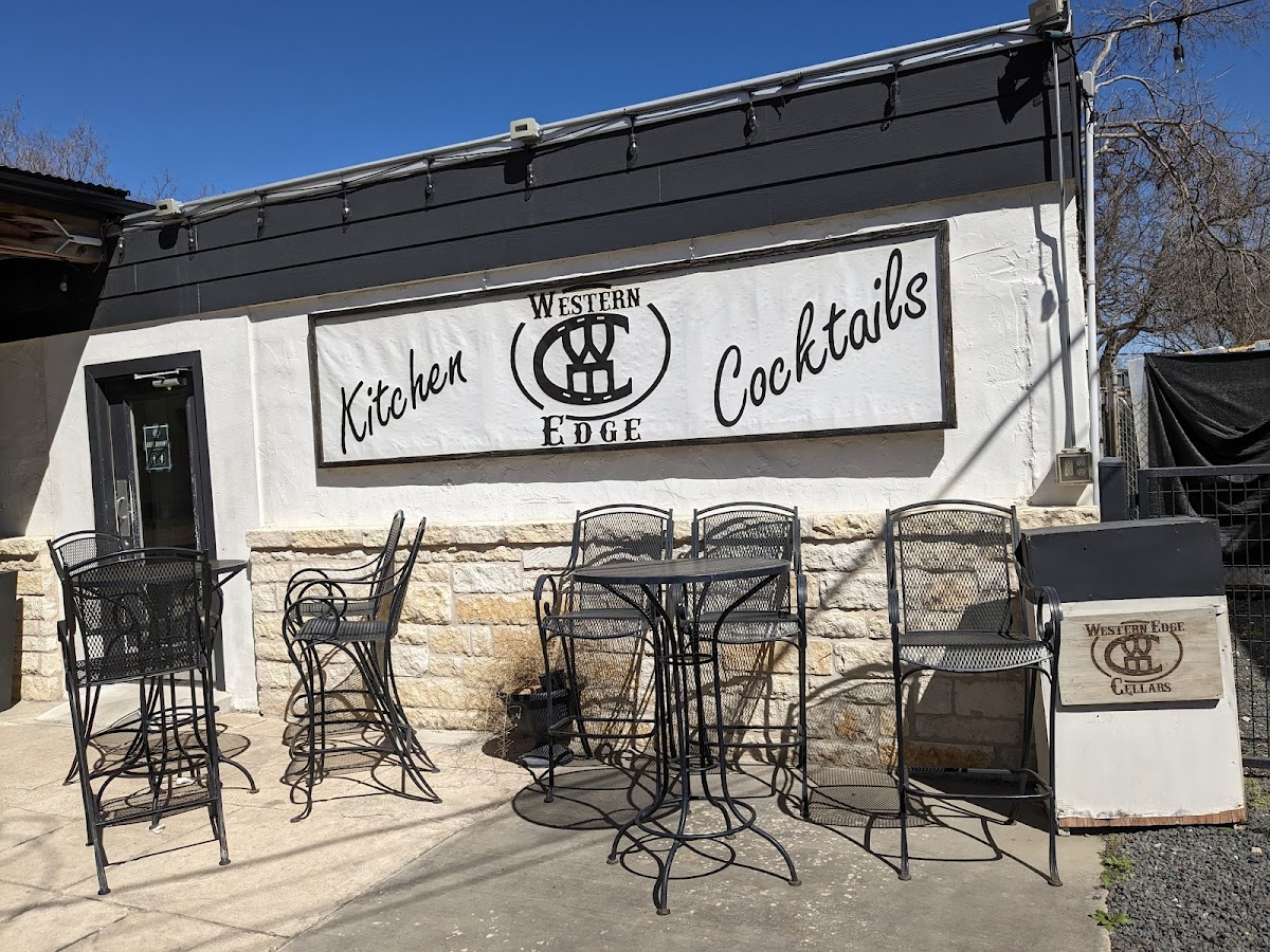 Western Edge Kitchen & Cocktails
