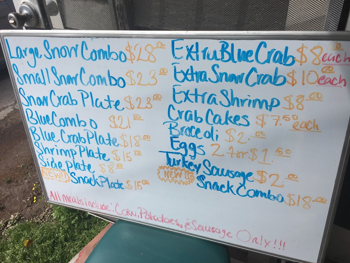 Wats Crackin Garlic Crab - 5