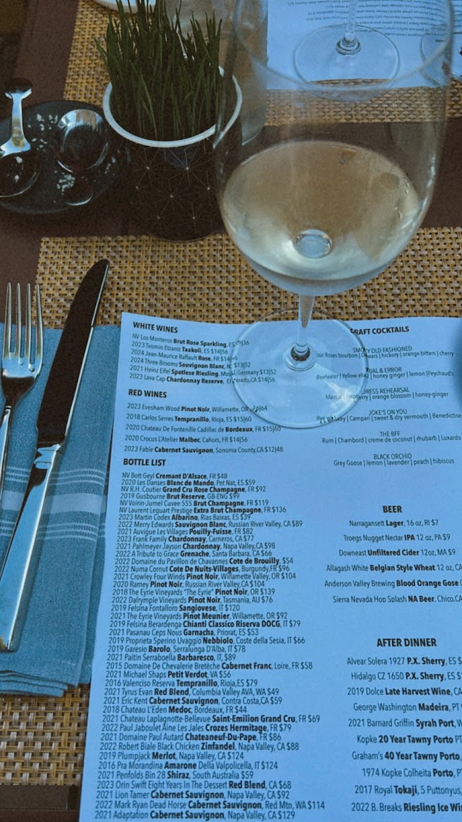 Circa 1918 Kitchen and Bar - 5