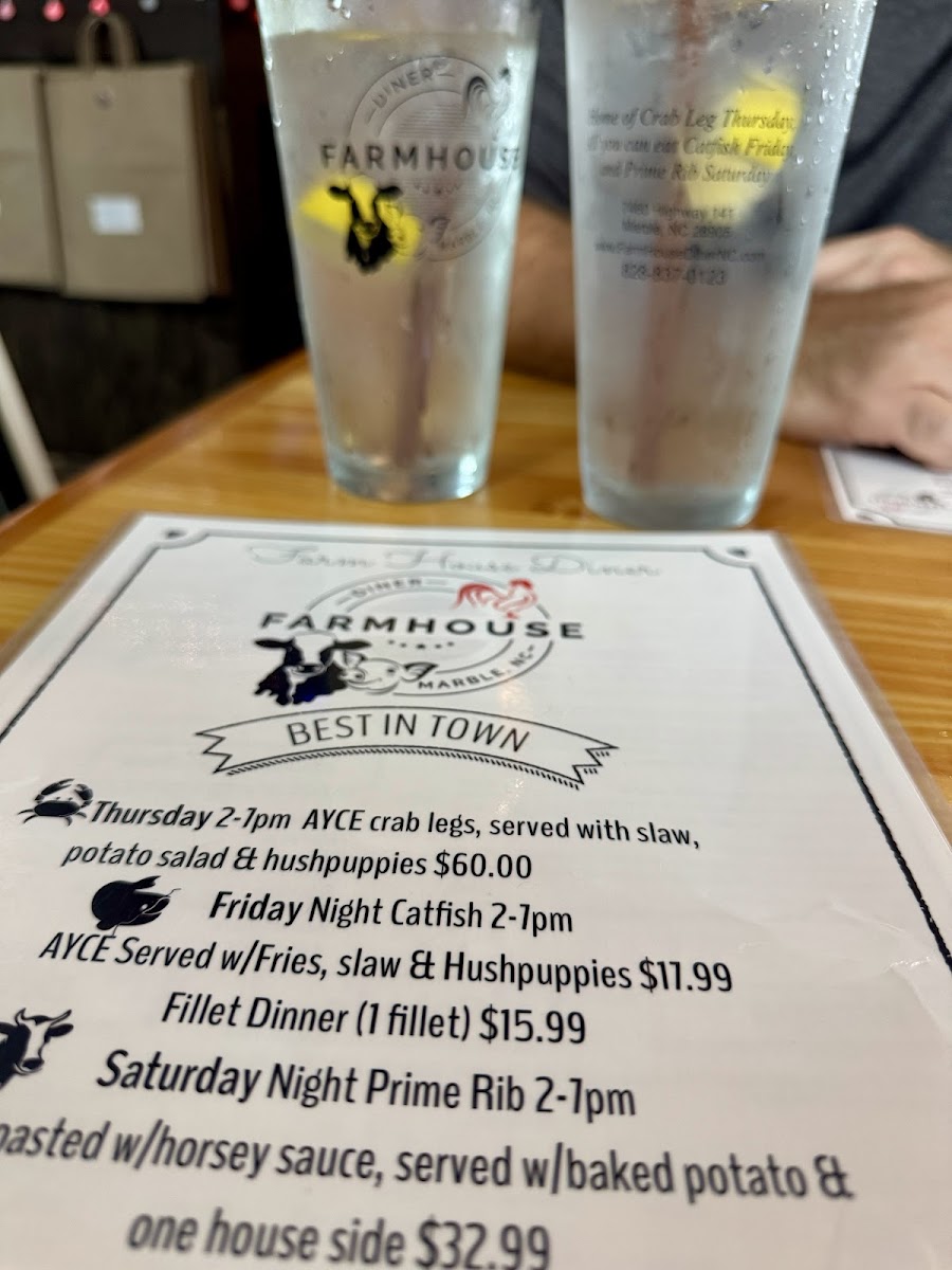 Farmhouse Diner - 10