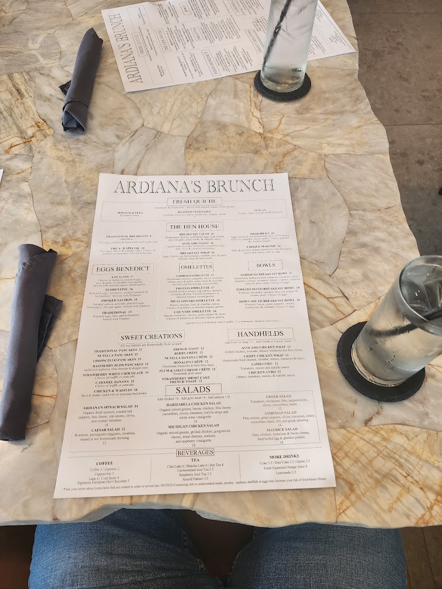 Ardiana's Restaurant - 8