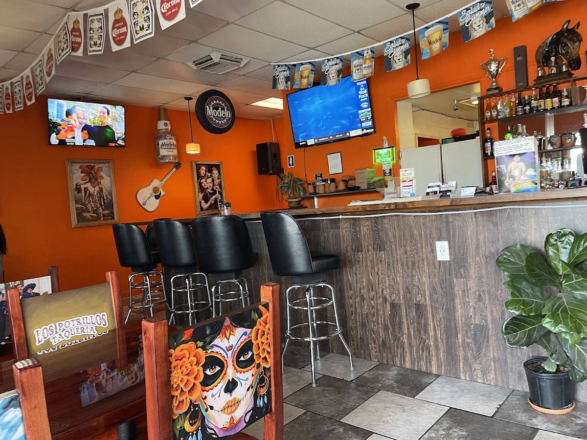 Los Potrillos Taqueria