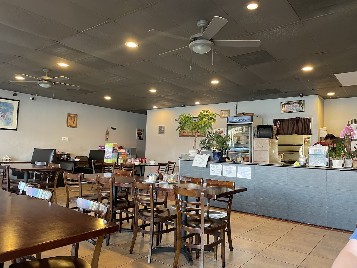 Win Thai Cuisine Restaurant