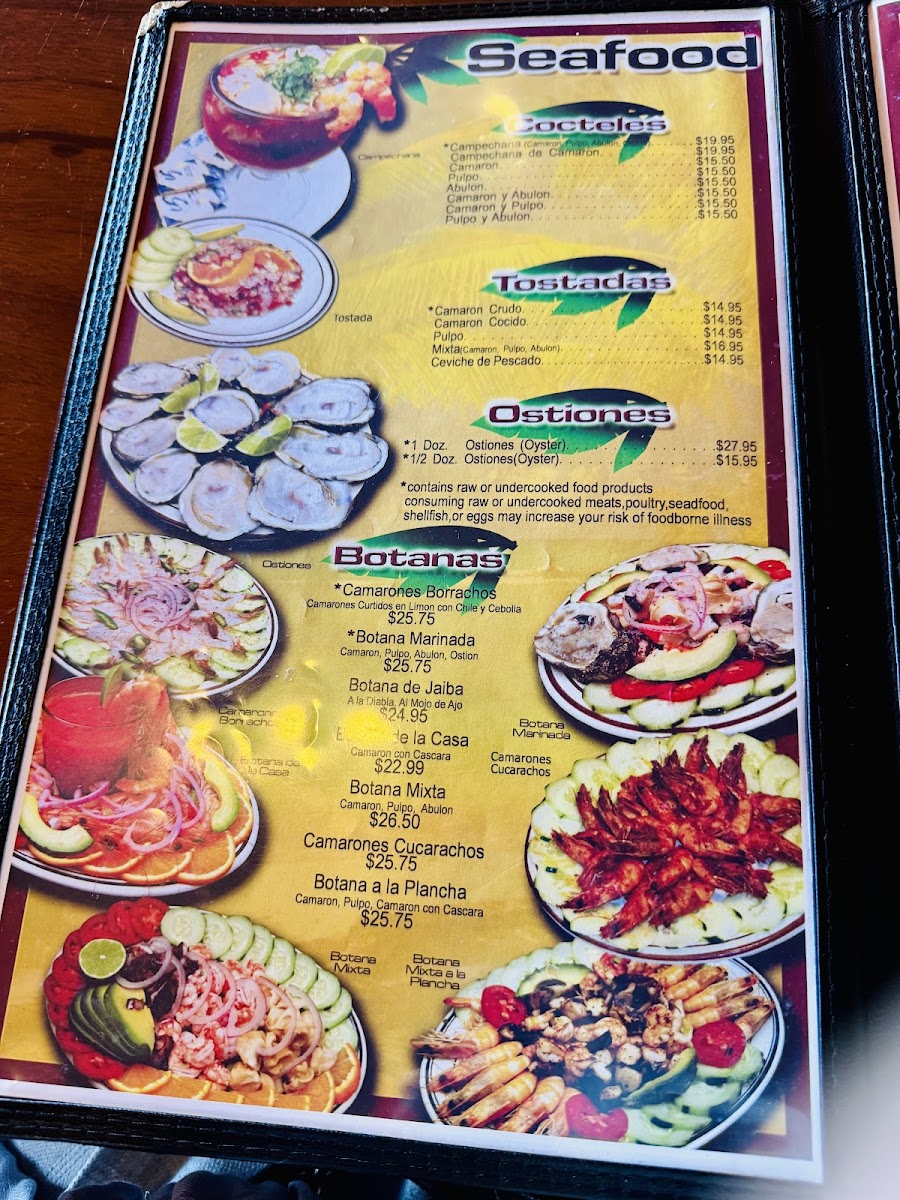 La Langosta Family Restaurant - 4