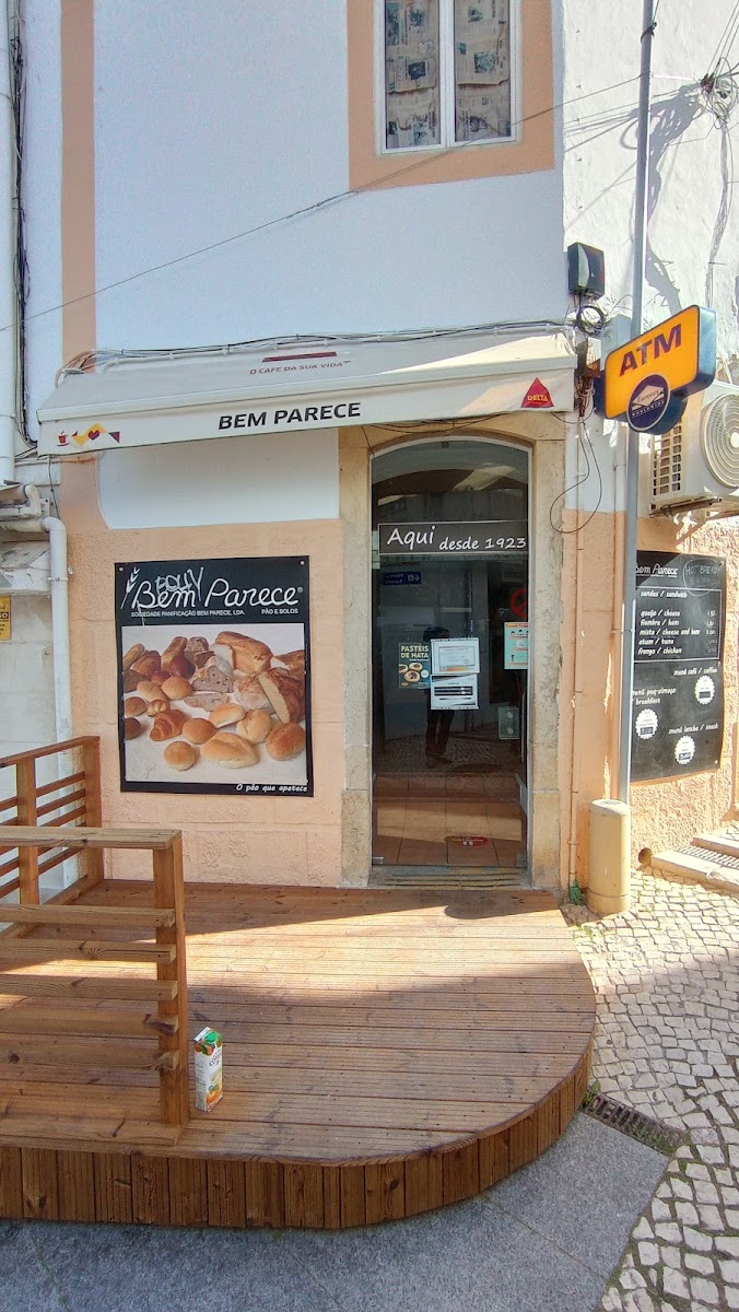 Bem Parece, pao e bolos