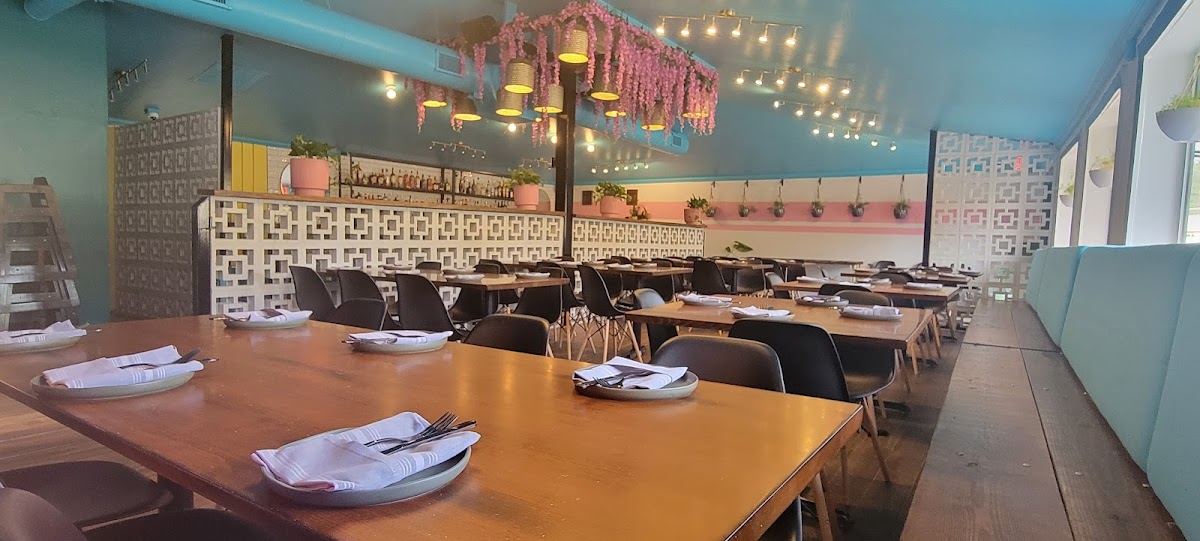 Palomar Comida & Cantina