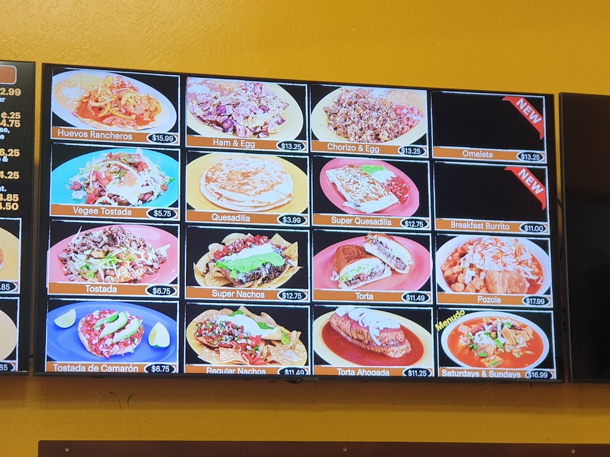 Los Gallos Taqueria - 7