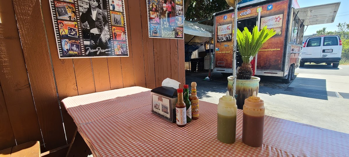 Tacos Uruapan Food Truck