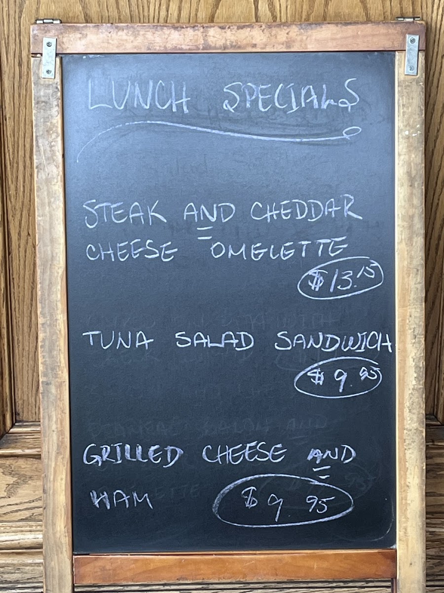 Sammy's Family Restaurant - 3