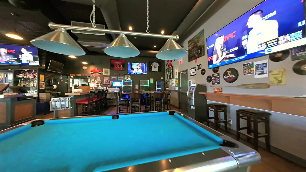 Old Town Pizza House Bar & Grill