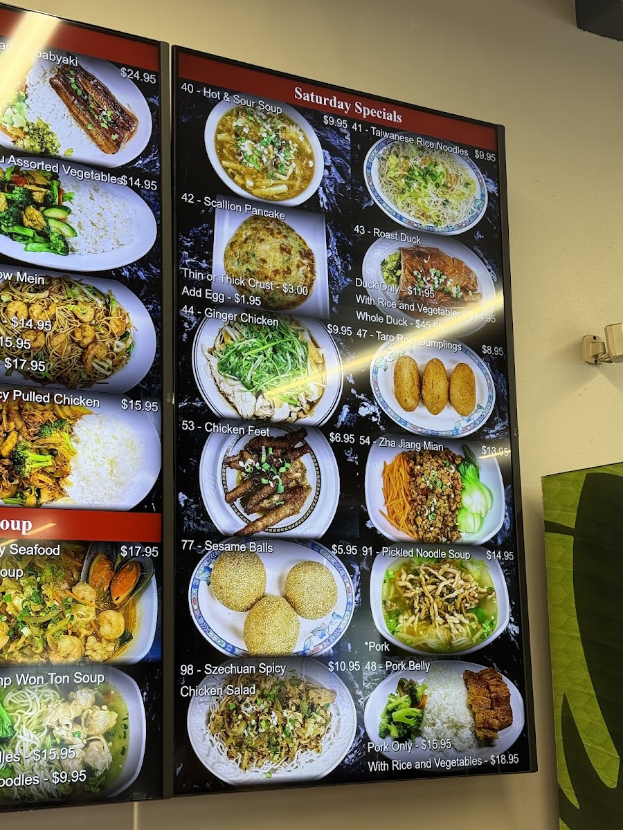 Charlie's Bakery & Chinese Restaurant - 4