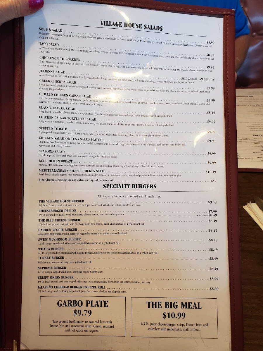 Village House Restaurant - 9