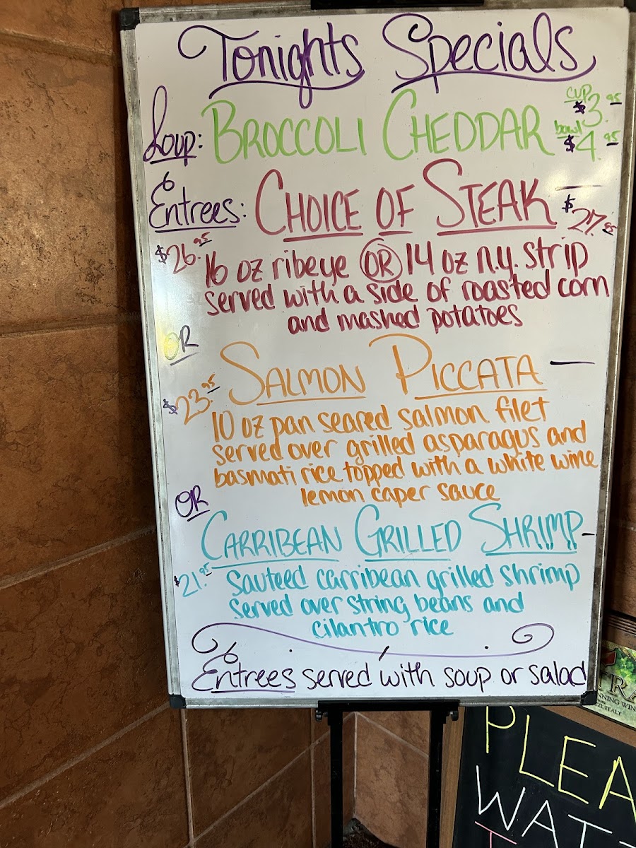 Mama Maria's Ristorante & Pizzeria - 7