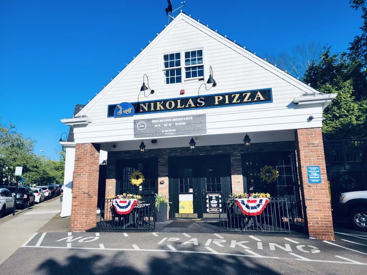 Nikolas Pizza