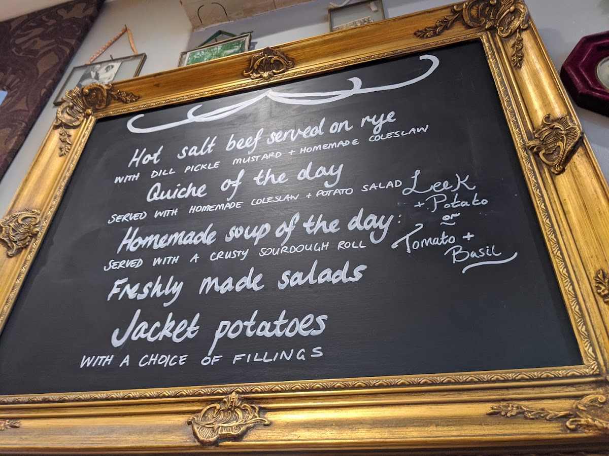 The Drawing Room of Locksbottom - 7