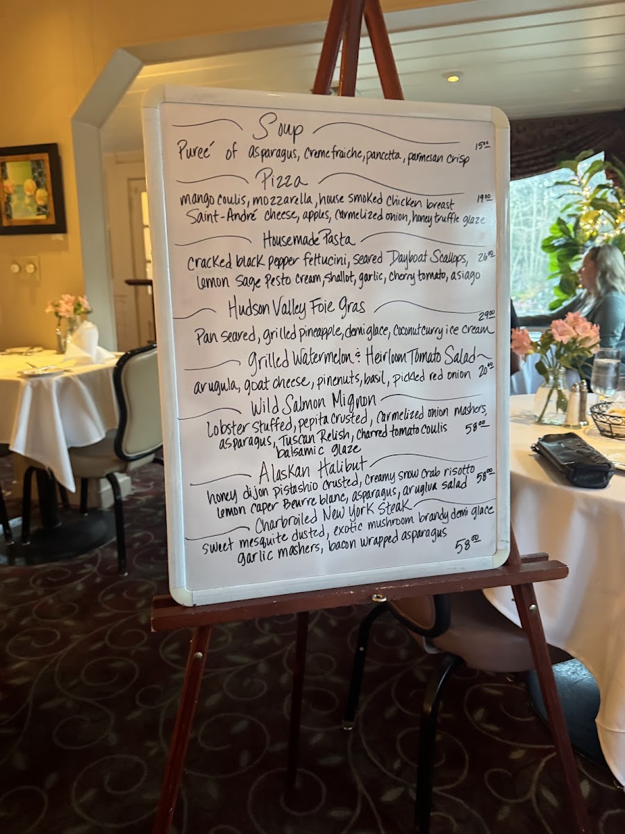 Evan's American Gourmet Café - 2