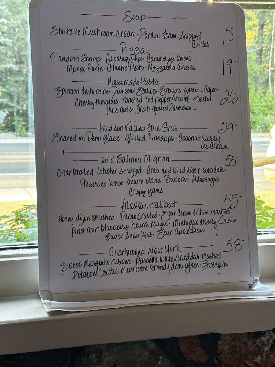 Evan's American Gourmet Café - 5