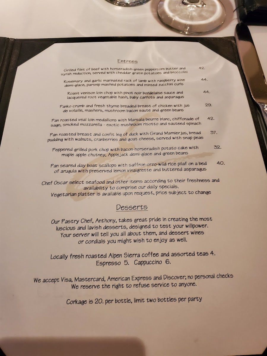 Evan's American Gourmet Café - 7