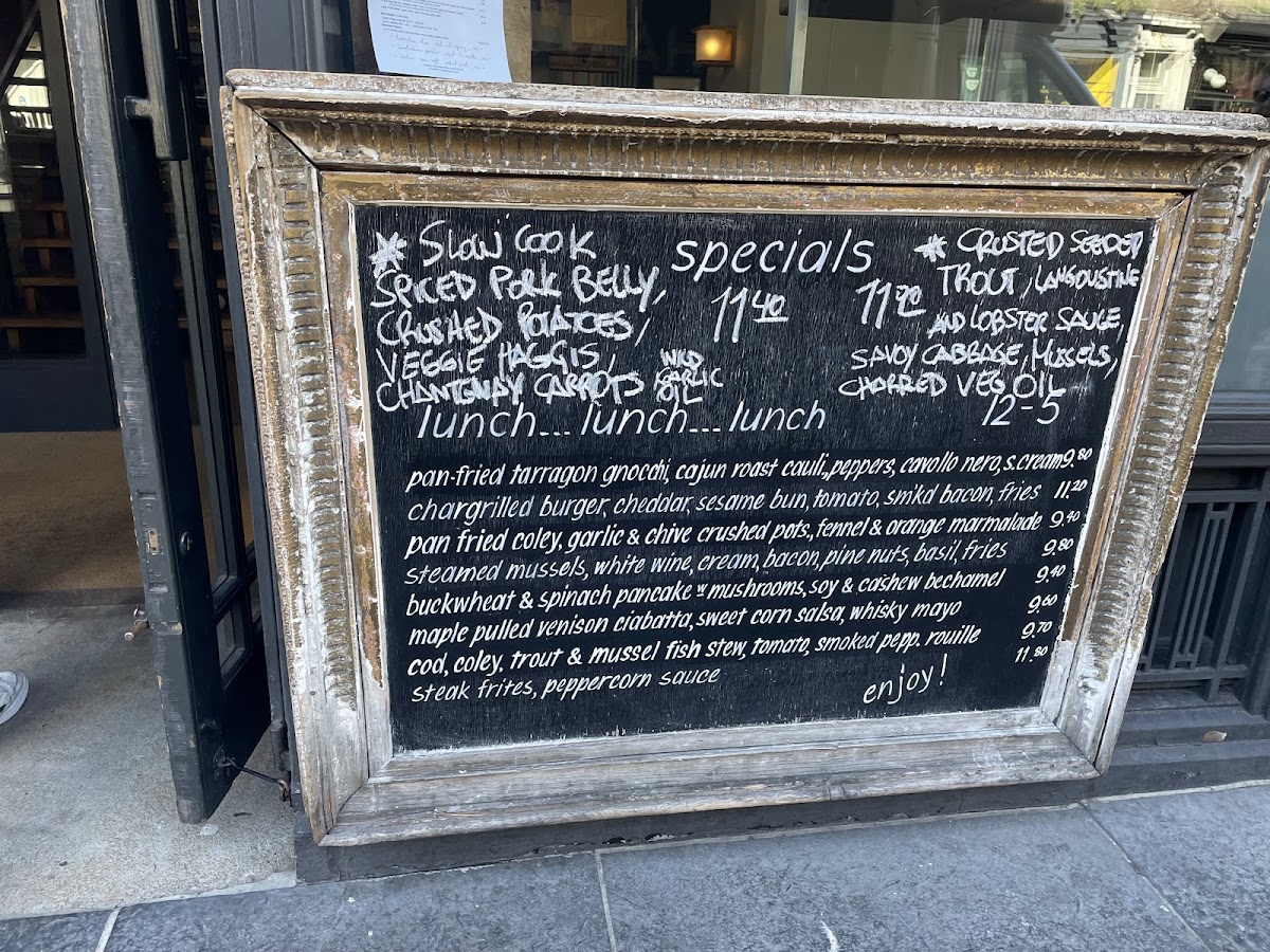 The Outsider Restaurant - 5