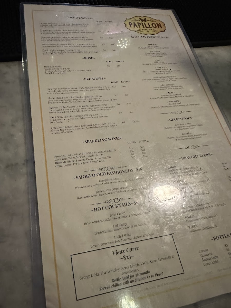 Papillon Bistro & Bar - 9