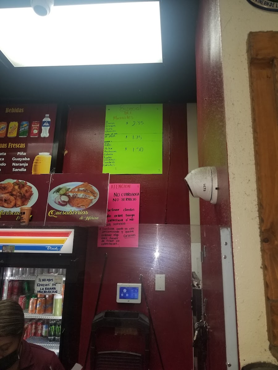 Tacos Y Birria El Guero - 8