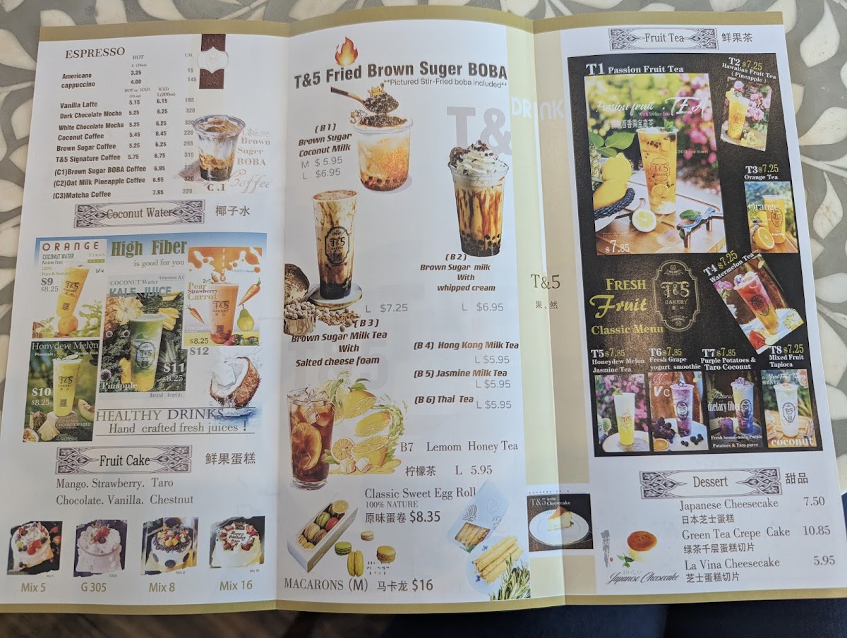 T&5 Cafe & Bakery - 3