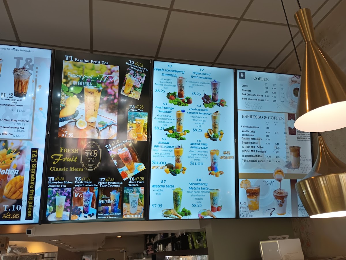 T&5 Cafe & Bakery - 9