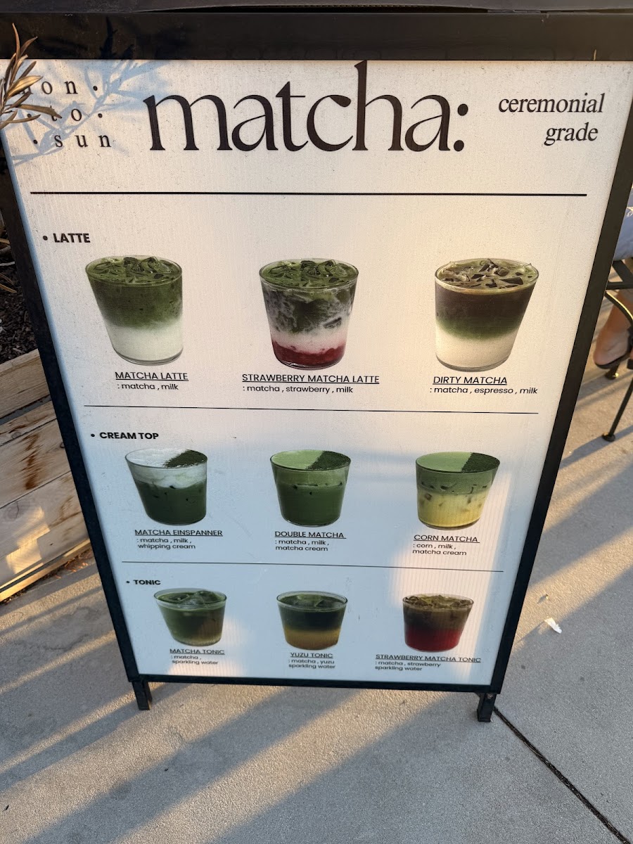 Monday to Sunday Cafe & Brunch - 3