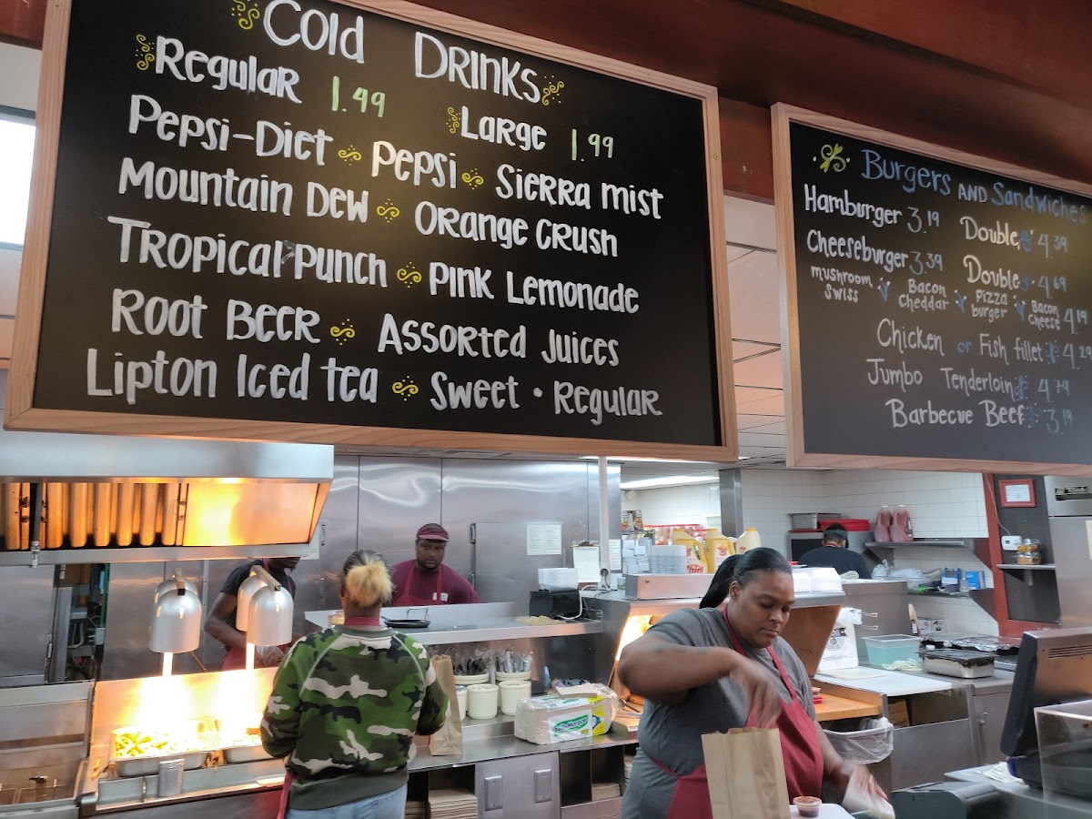 Benjamin's the Burger Master - 10