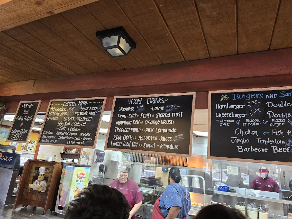 Benjamin's the Burger Master - 9