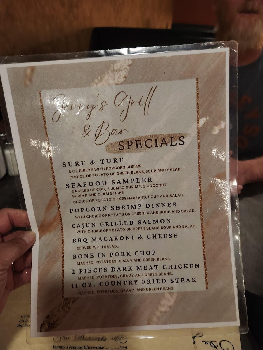 Jerry's Grill & Bar - 4