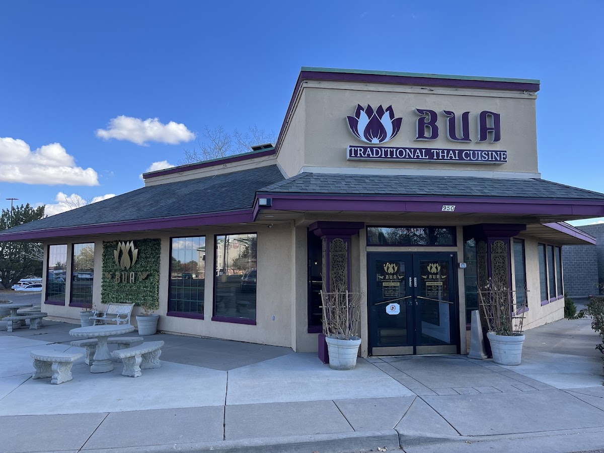 Bua Traditional Thai Cuisine (Tasty Thai Lotus)