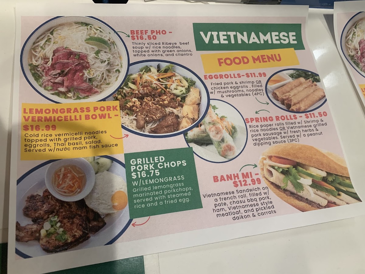 Uncle John's Cafe - 8