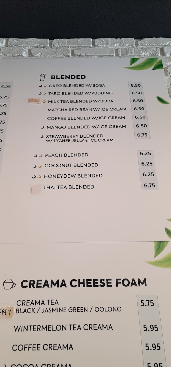 Deluna Dessert Cafe - 10