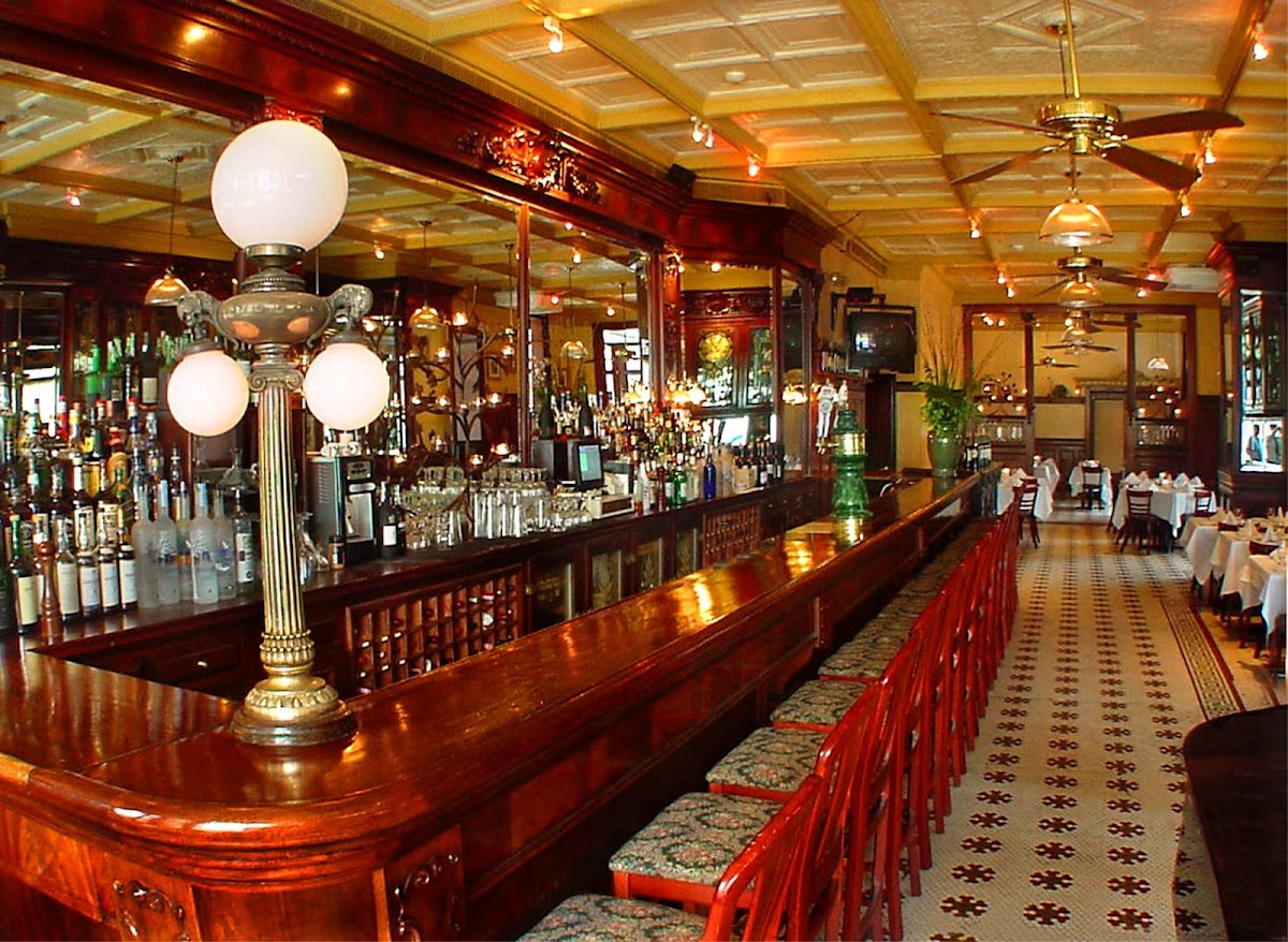 Dino & Harry's Steakhouse