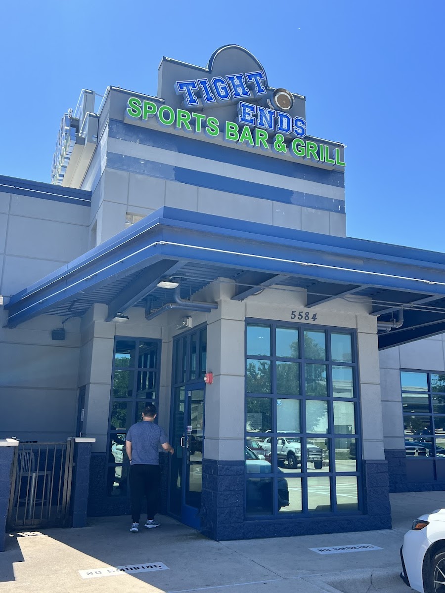Tight Ends Sports Bar & Grill