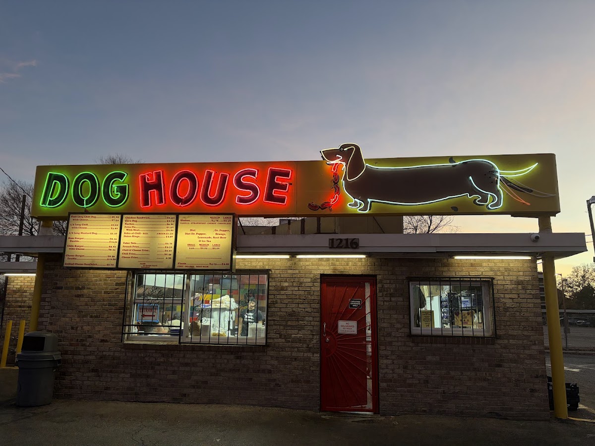 Dog House Drive In