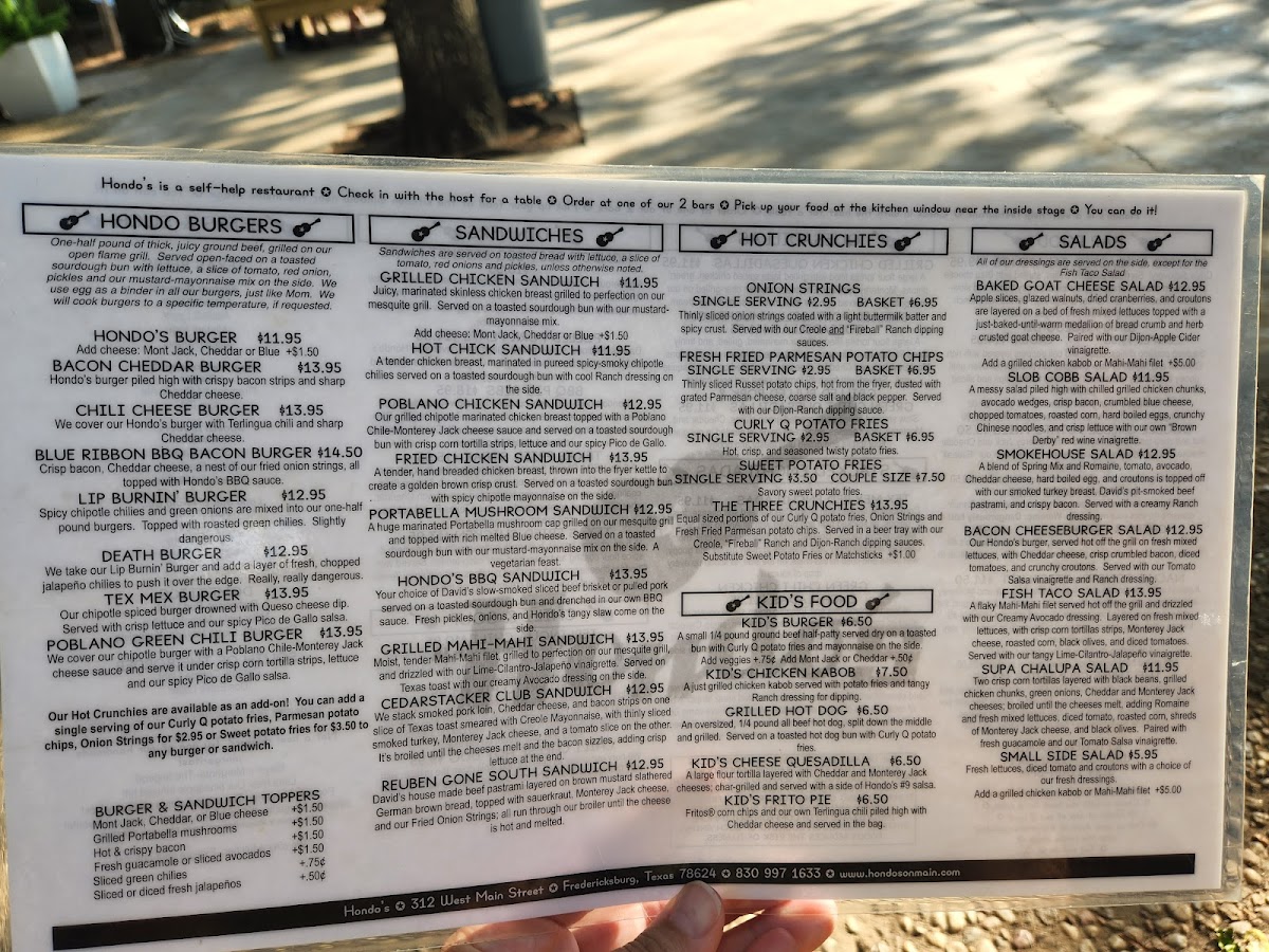 Hondo's On Main - 10