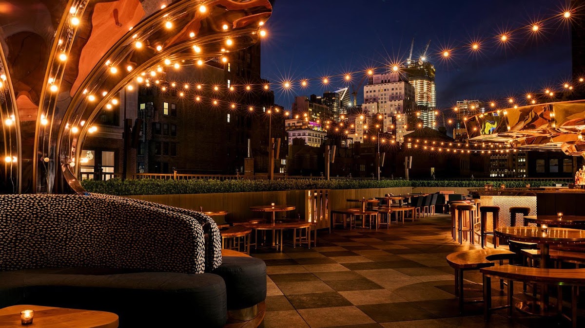 Magic Hour Rooftop Bar & Lounge