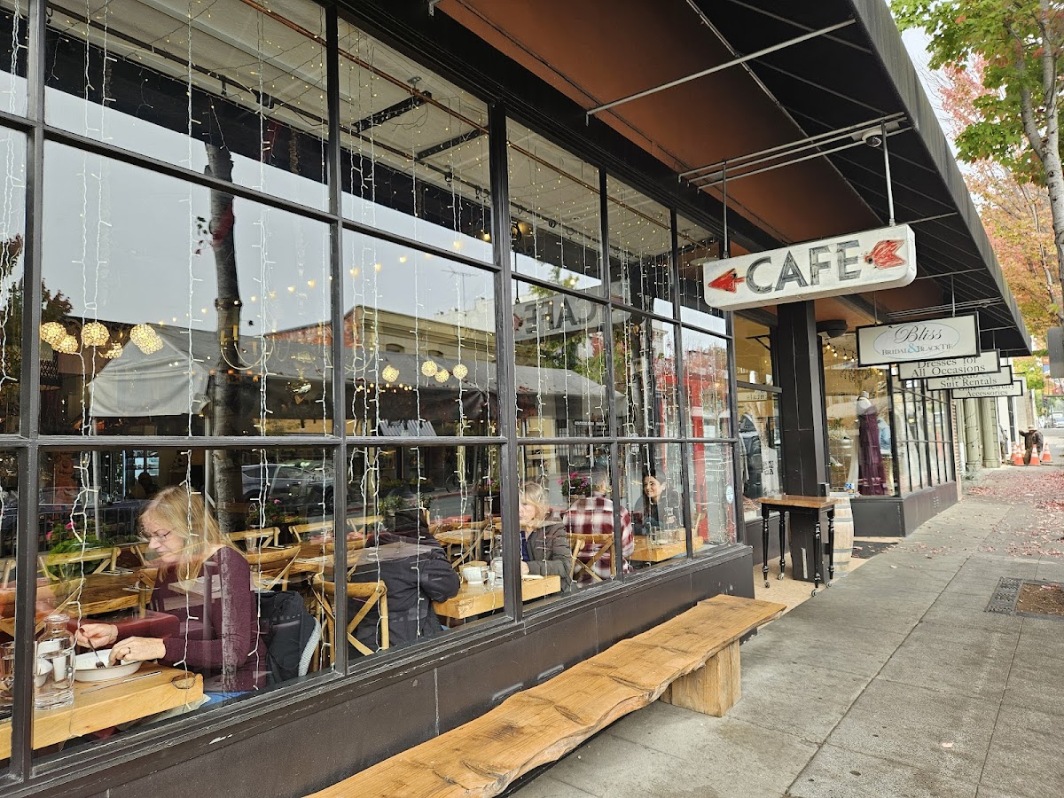 Della Fattoria Downtown Café