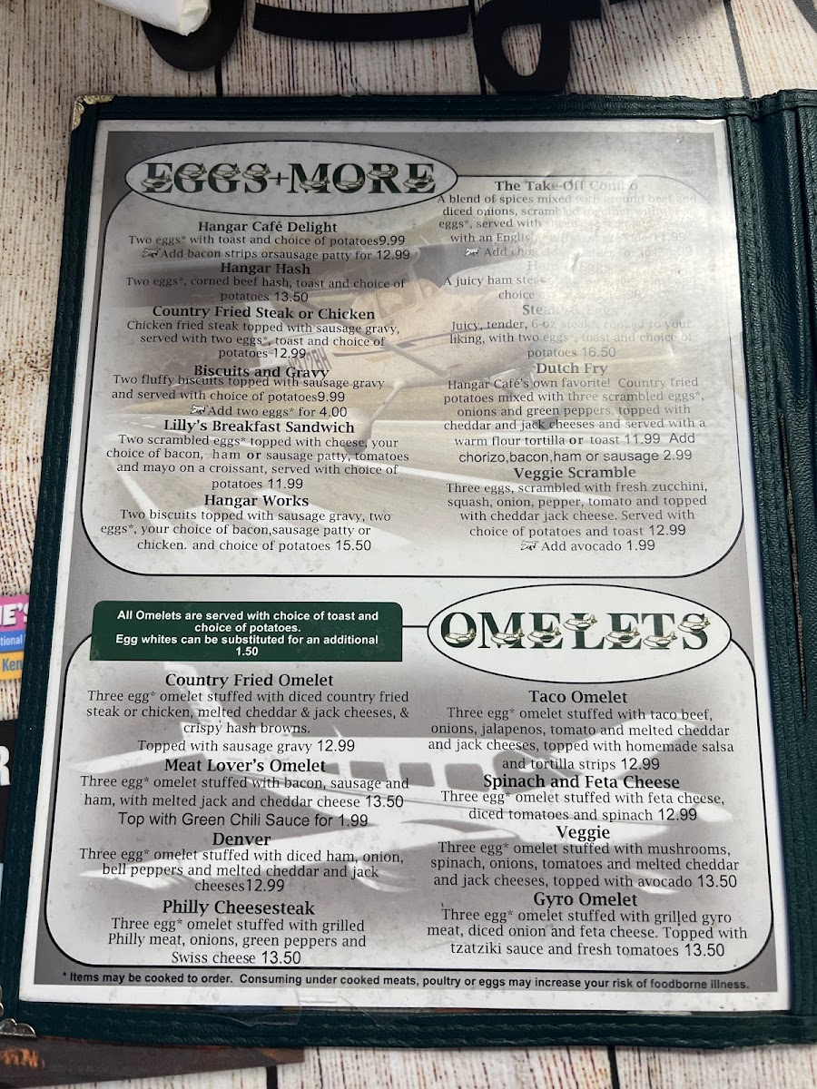 Hangar Café - 9