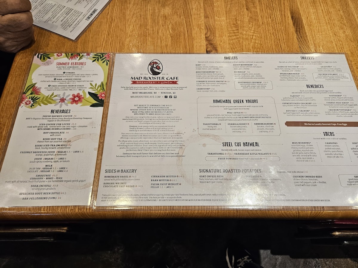 Mad Rooster Cafe - 10