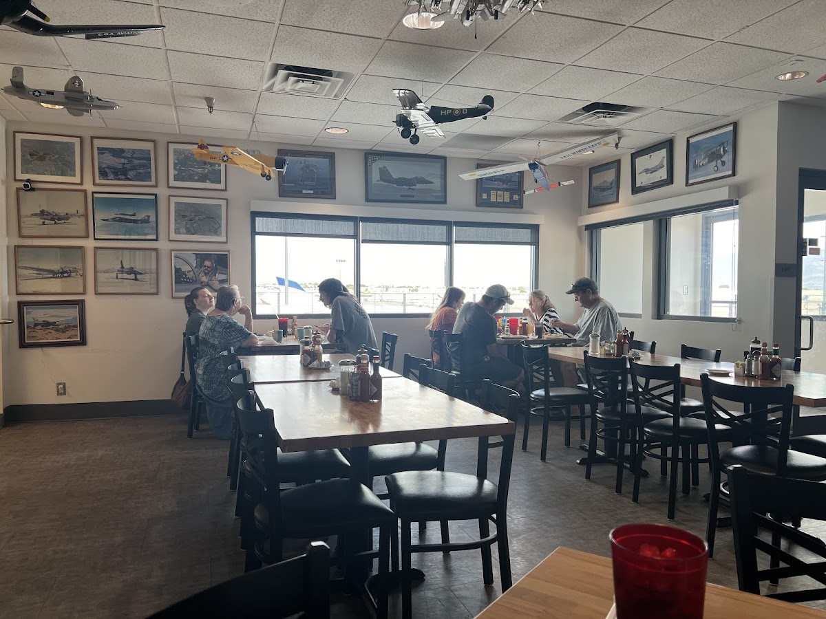 Sunshine & Tailwinds Cafe