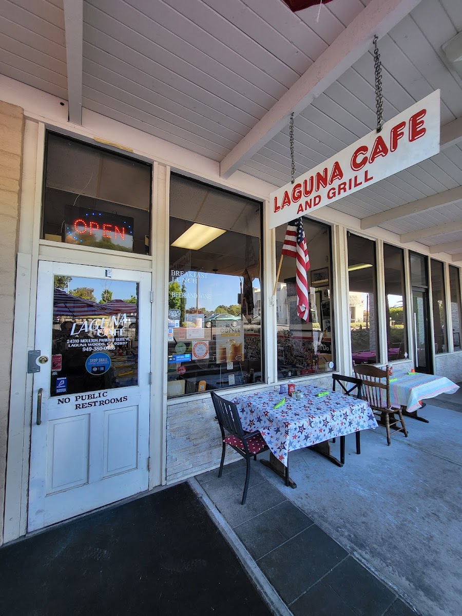 Laguna Cafe
