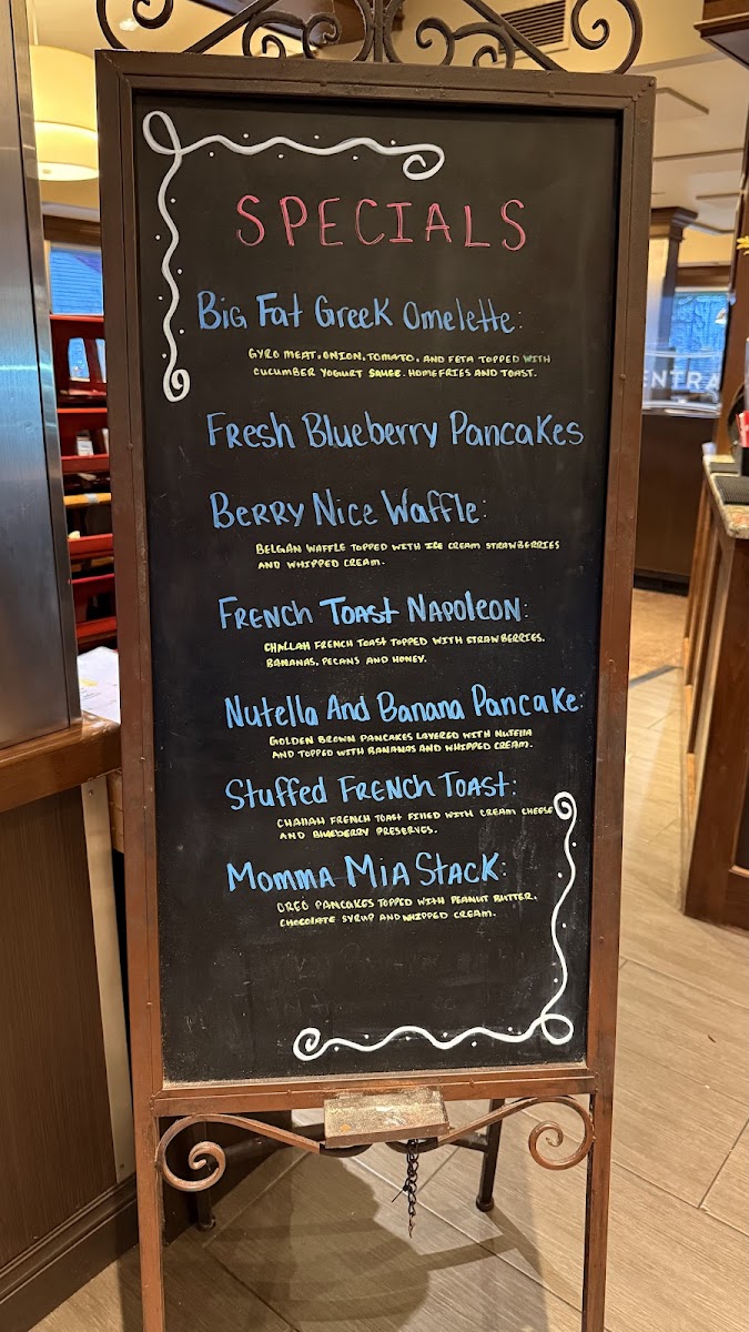 Central Diner & Grille - 7