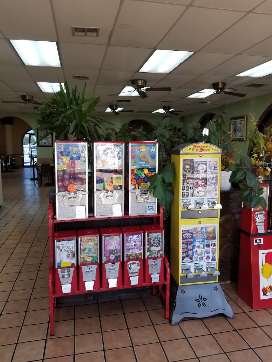 Roberto's Mexican Food - 7