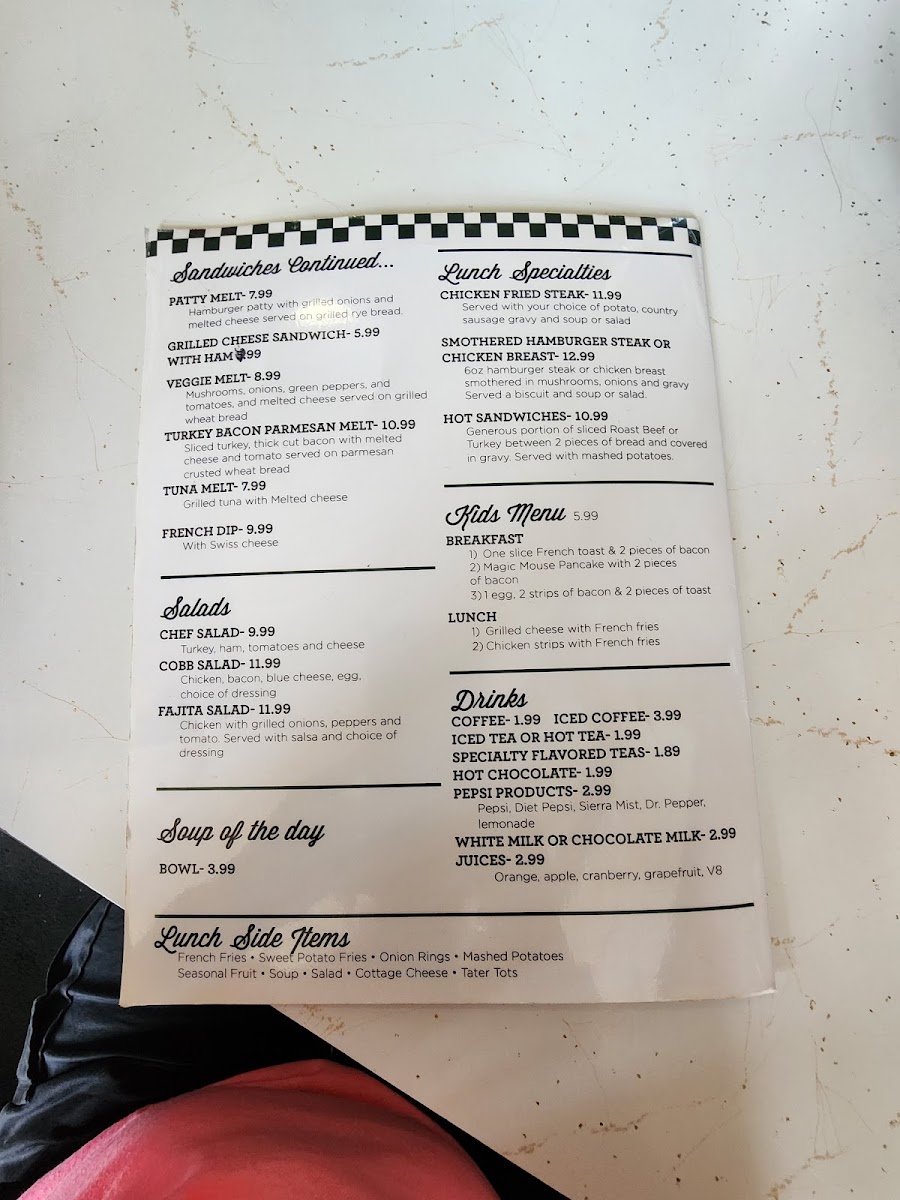 Lisa's Radial Cafe - 6