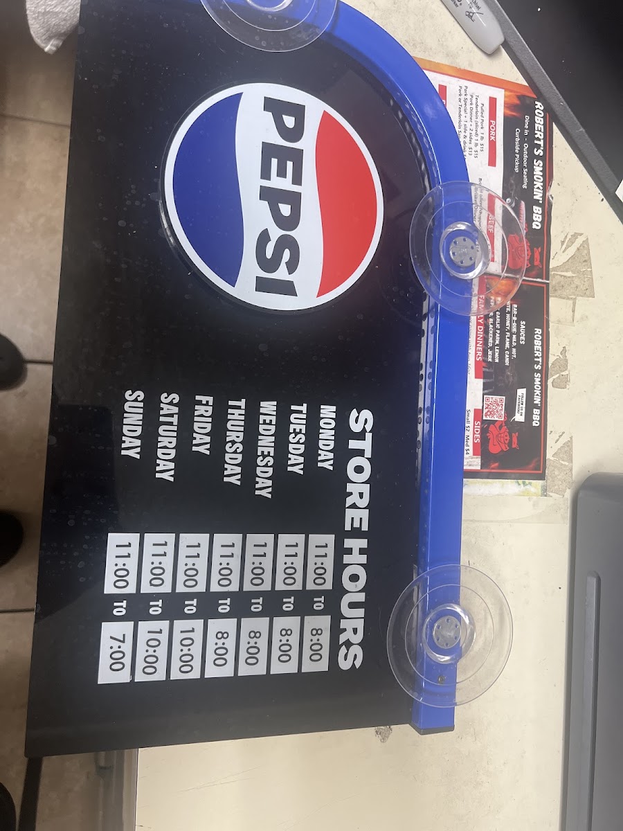 Roberts Smokin BBQ 2 - 9