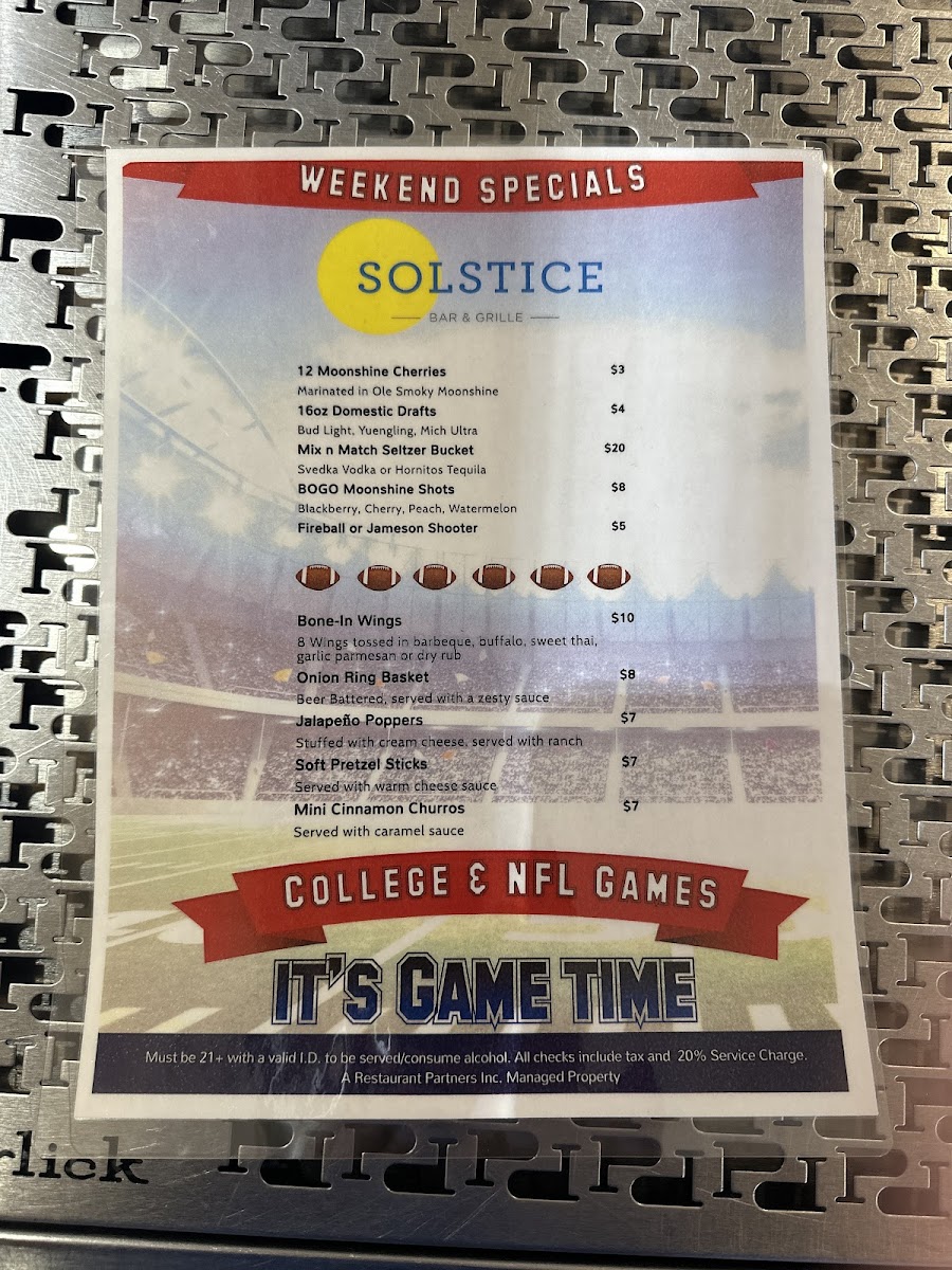 Solstice Bar & Grille - 9