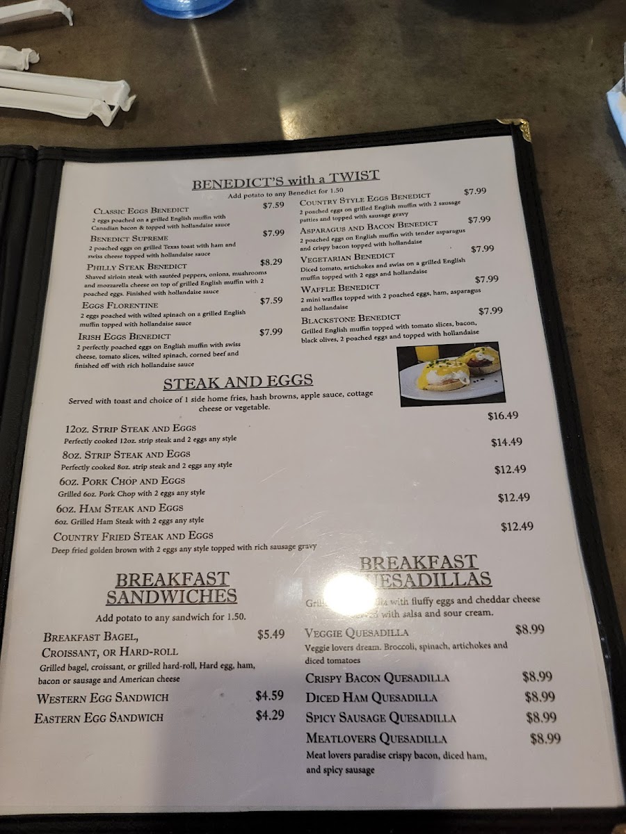 Landmark Family Restaurant - 3